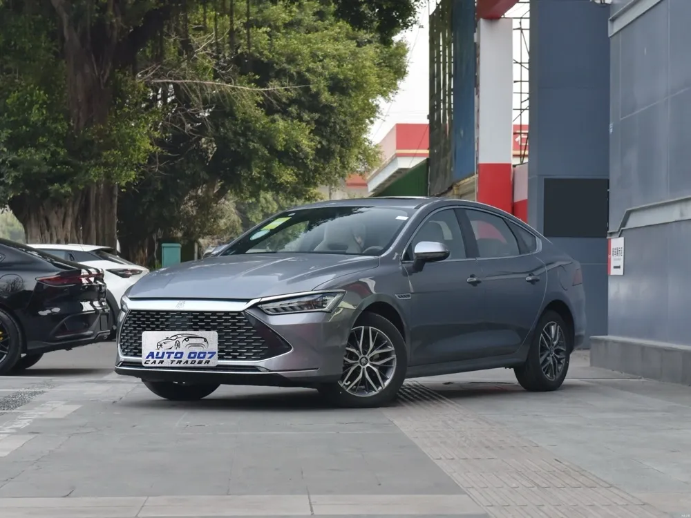 BYD Qin Plus 플러그인 하이브리드 자동차