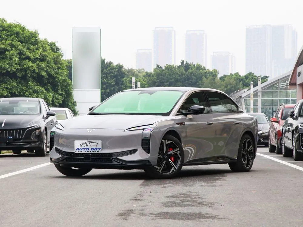 홍치 EH7 전기 자동차